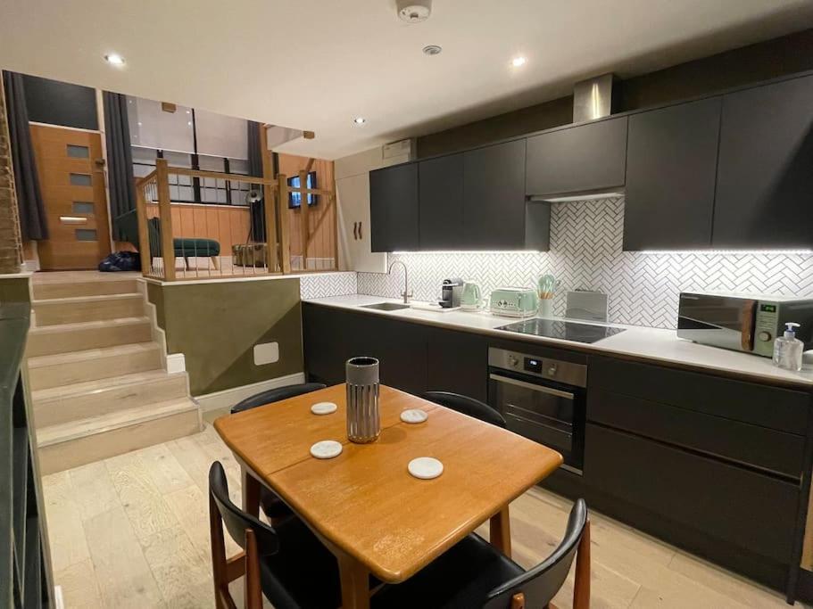 런던 Exposed Brick Flat Finsbury Park 아파트 외부 사진